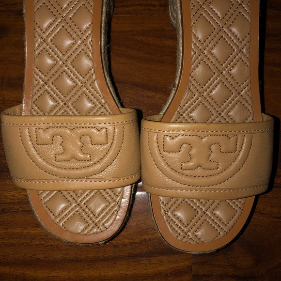 New Tory Burch Leather Stitched Logo Beauties🤩 - Picture 3 of 7